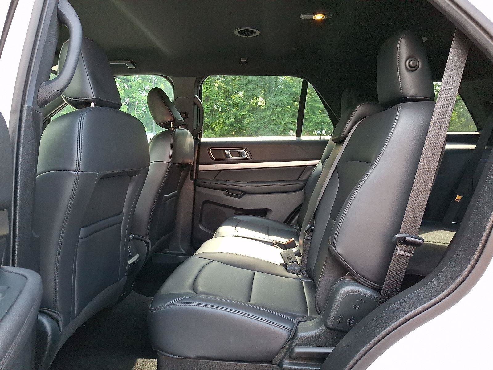Used 2019 Ford Explorer XLT w/ Equipment Group 202A AWD/4WD image 10