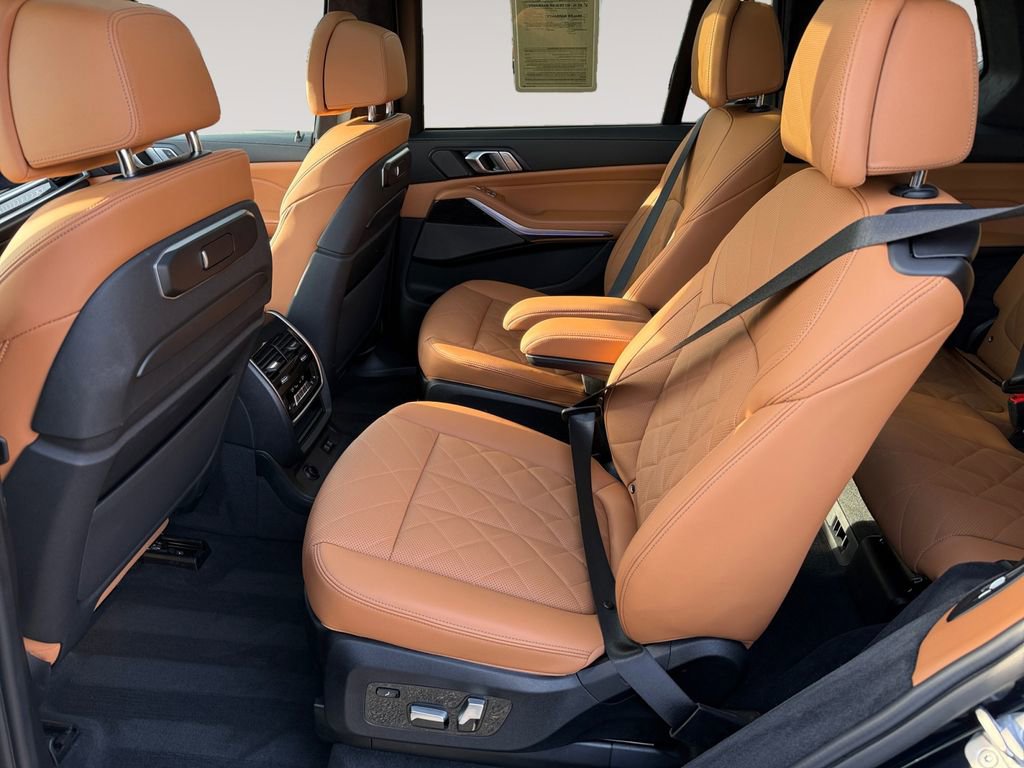 Certified 2023 BMW X7 xDrive40i w/ M Sport Package image 13