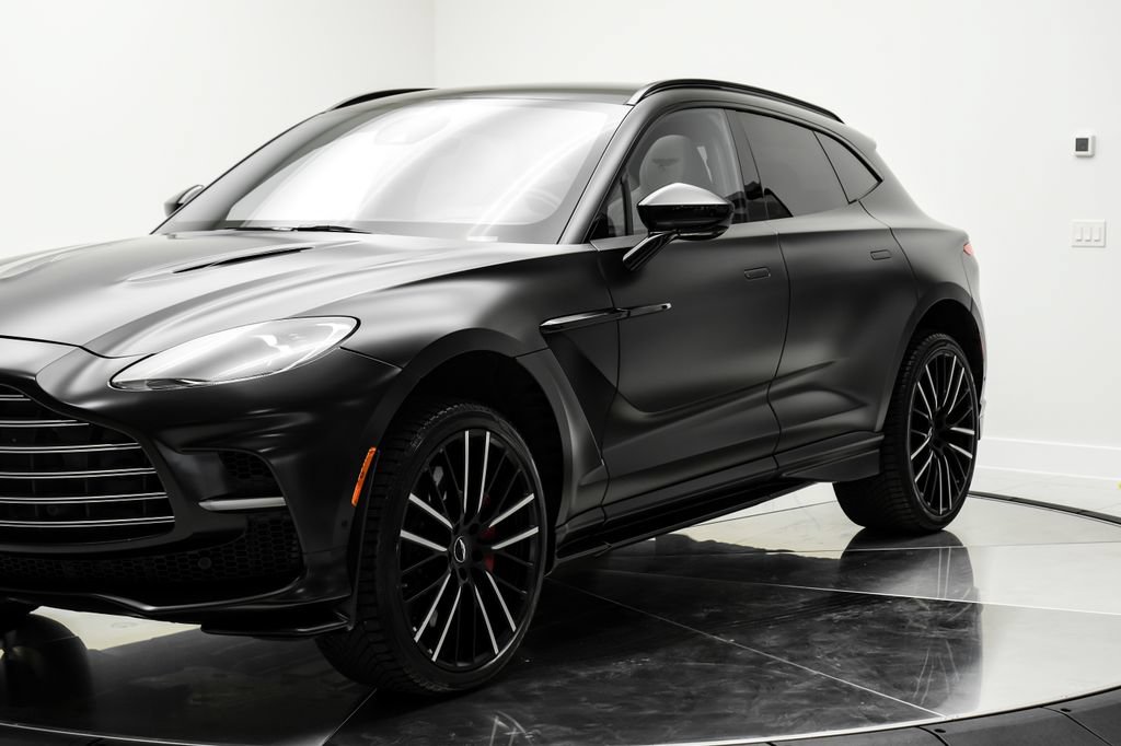 Used 2023 Aston Martin DBX 707 AWD/4WD image 3