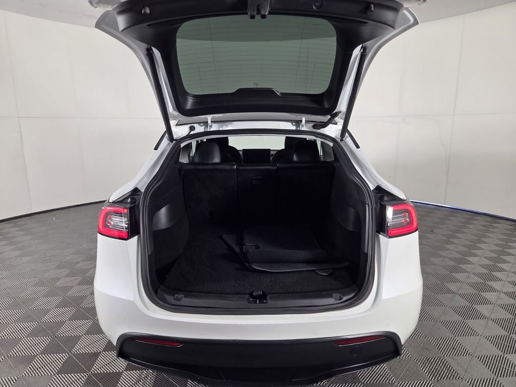 Used 2020 Tesla Model Y Long Range AWD/4WD image 28