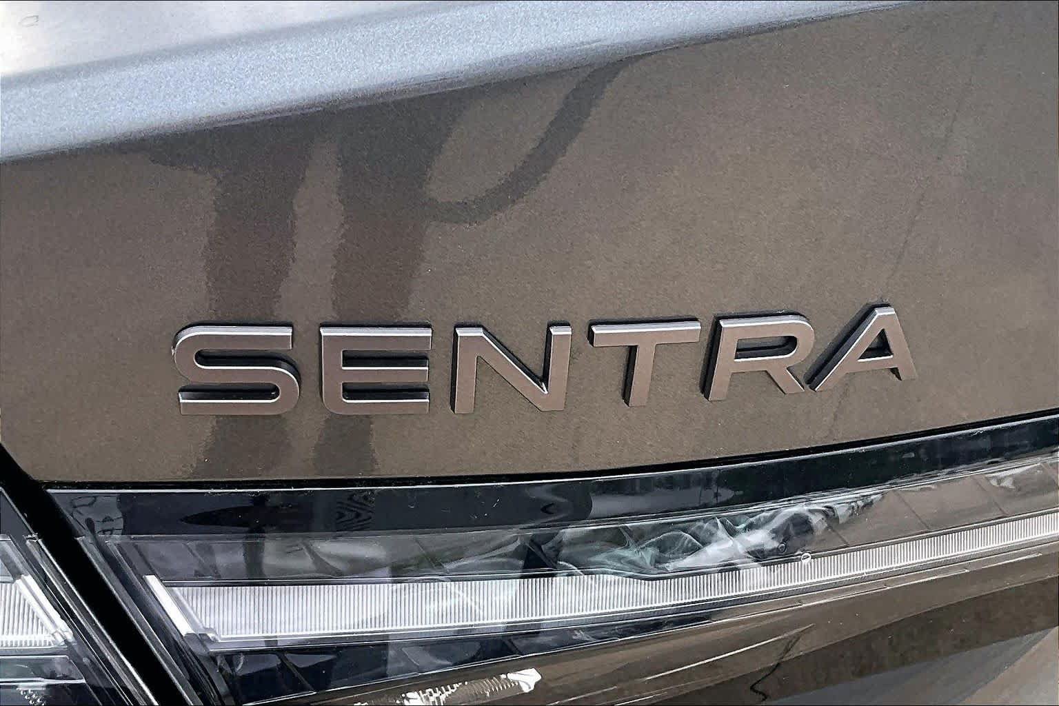 New 2026 Nissan Sentra SL w/ Floor Mat Package FWD image 8