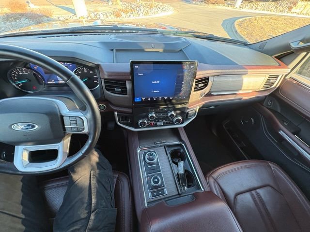 Used 2024 Ford Expedition Limited image 21