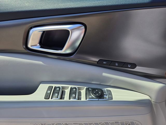 New 2026 Kia Carnival SX w/ SX Dark Edition Package image 16