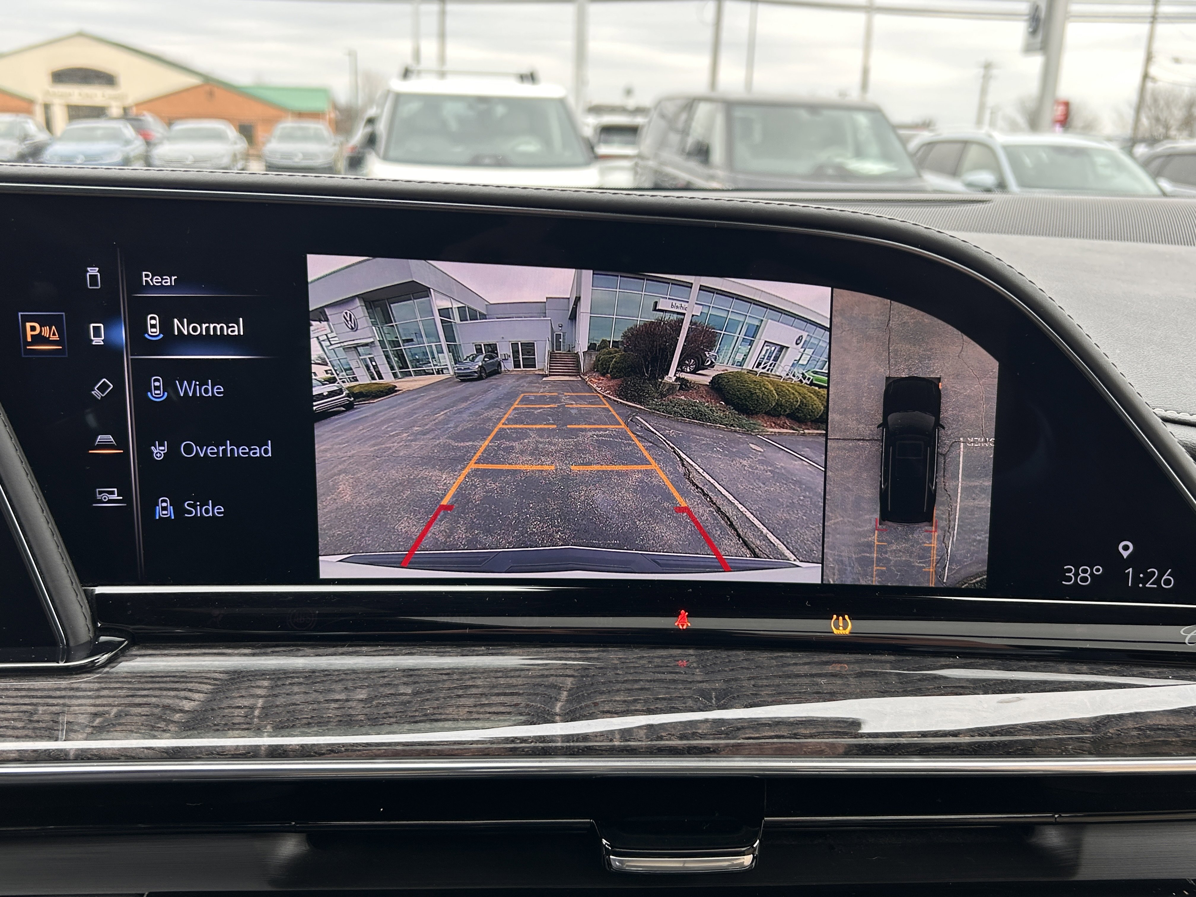 Used 2021 Cadillac Escalade Premium Luxury image 14