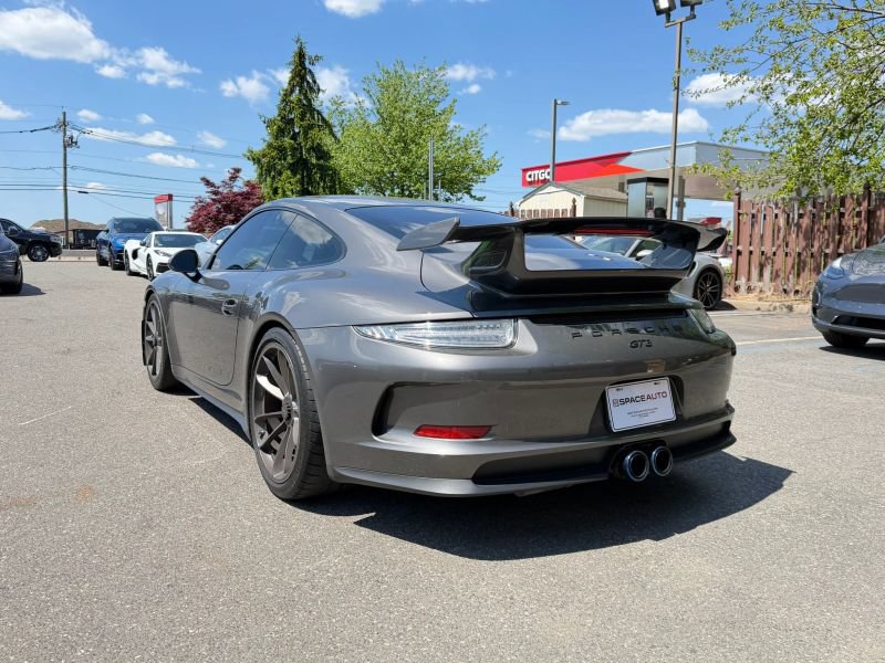 Used 2014 Porsche 911 GT3 RWD image 8