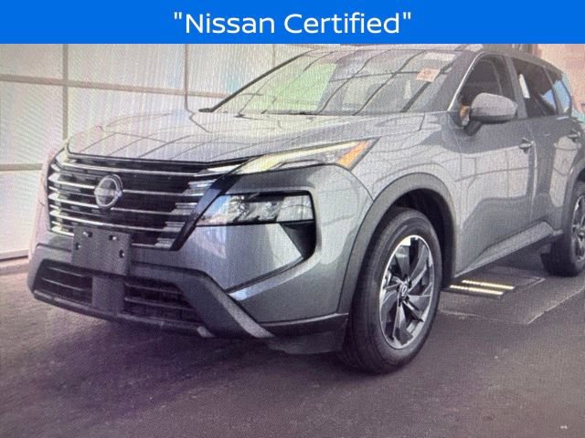 Certified 2025 Nissan Rogue SV FWD image 2