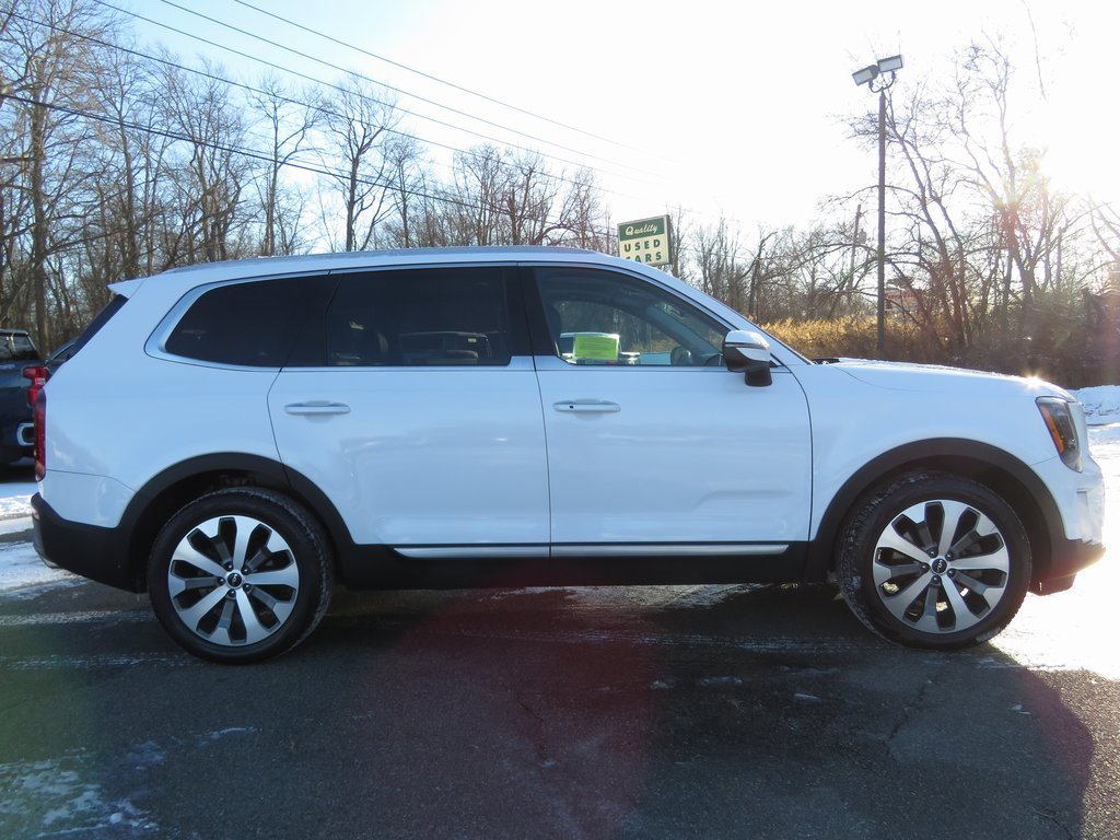 Used 2022 Kia Telluride S image 4