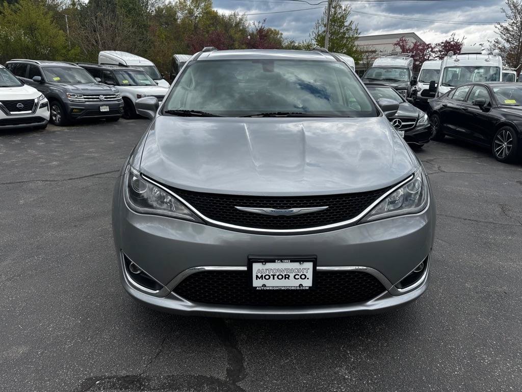 Used 2018 Chrysler Pacifica Touring Plus FWD image 9