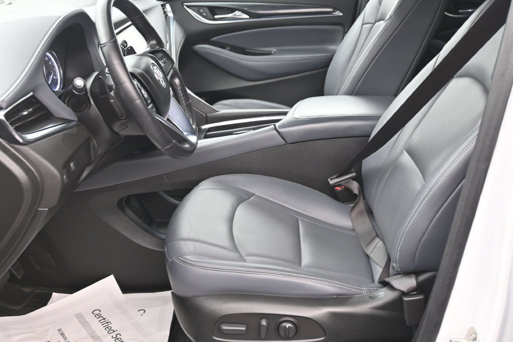 Certified 2024 Buick Enclave Essence AWD/4WD image 10