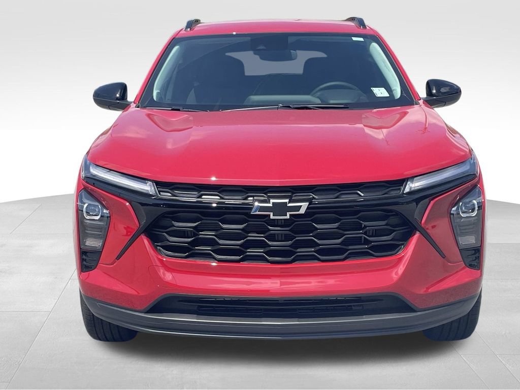 New 2026 Chevrolet Trax LT w/ Midnight Edition FWD image 9