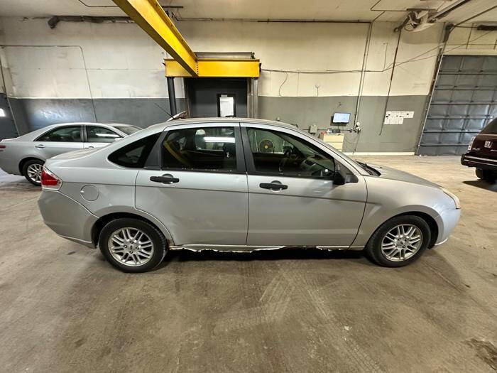 Used 2009 Ford Focus SE FWD image 39
