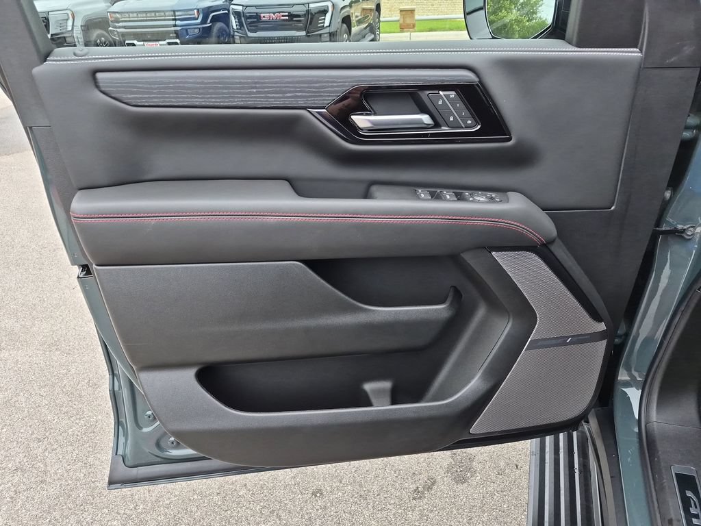 New 2026 GMC Yukon XL AT4 Ultimate AWD/4WD image 20