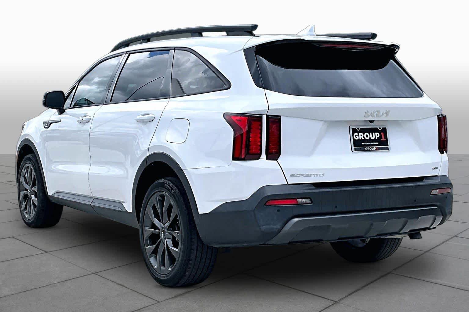 Certified 2023 Kia Sorento X-Line EX AWD/4WD image 12