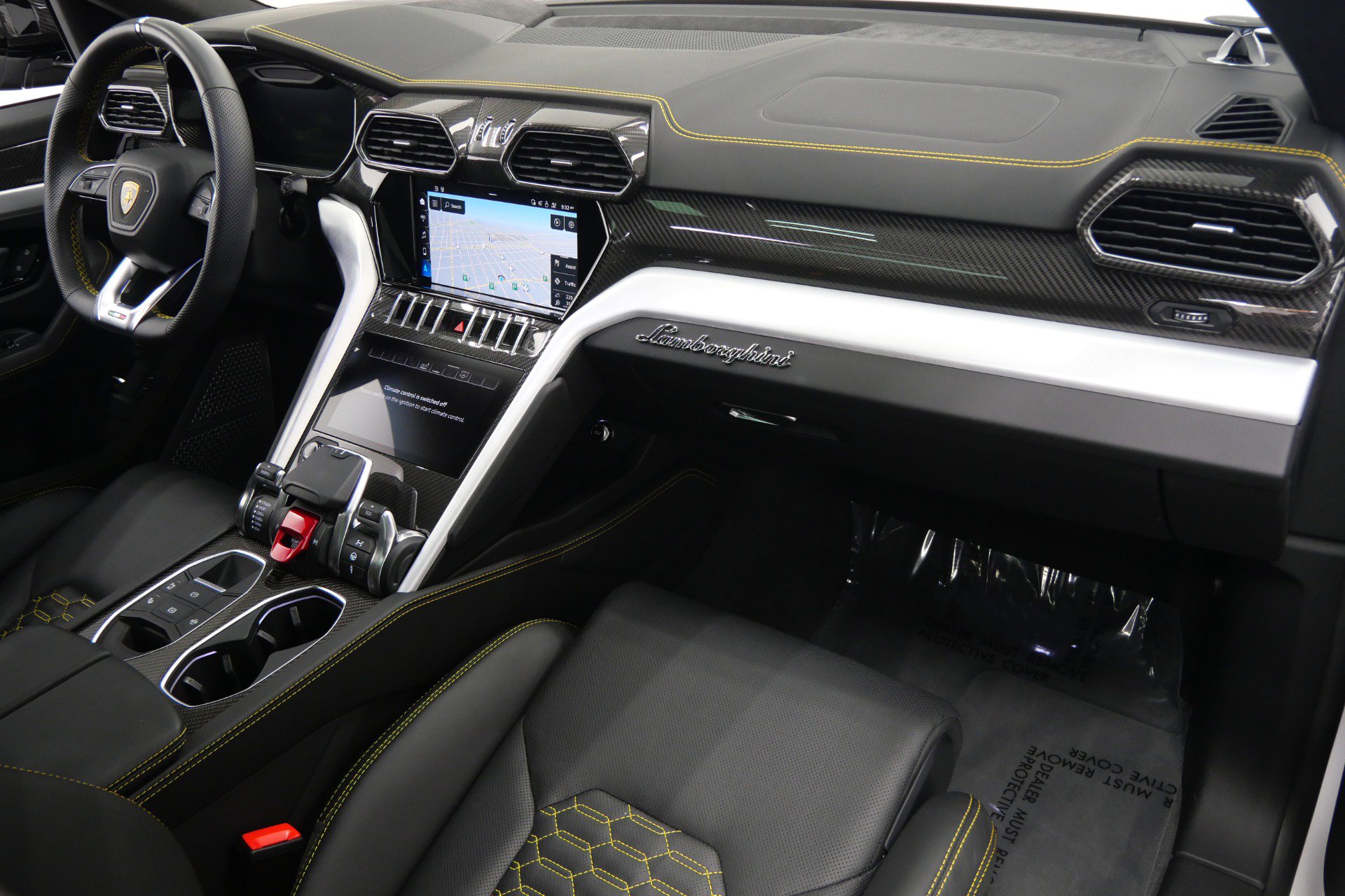 Used 2021 Lamborghini Urus AWD/4WD image 14