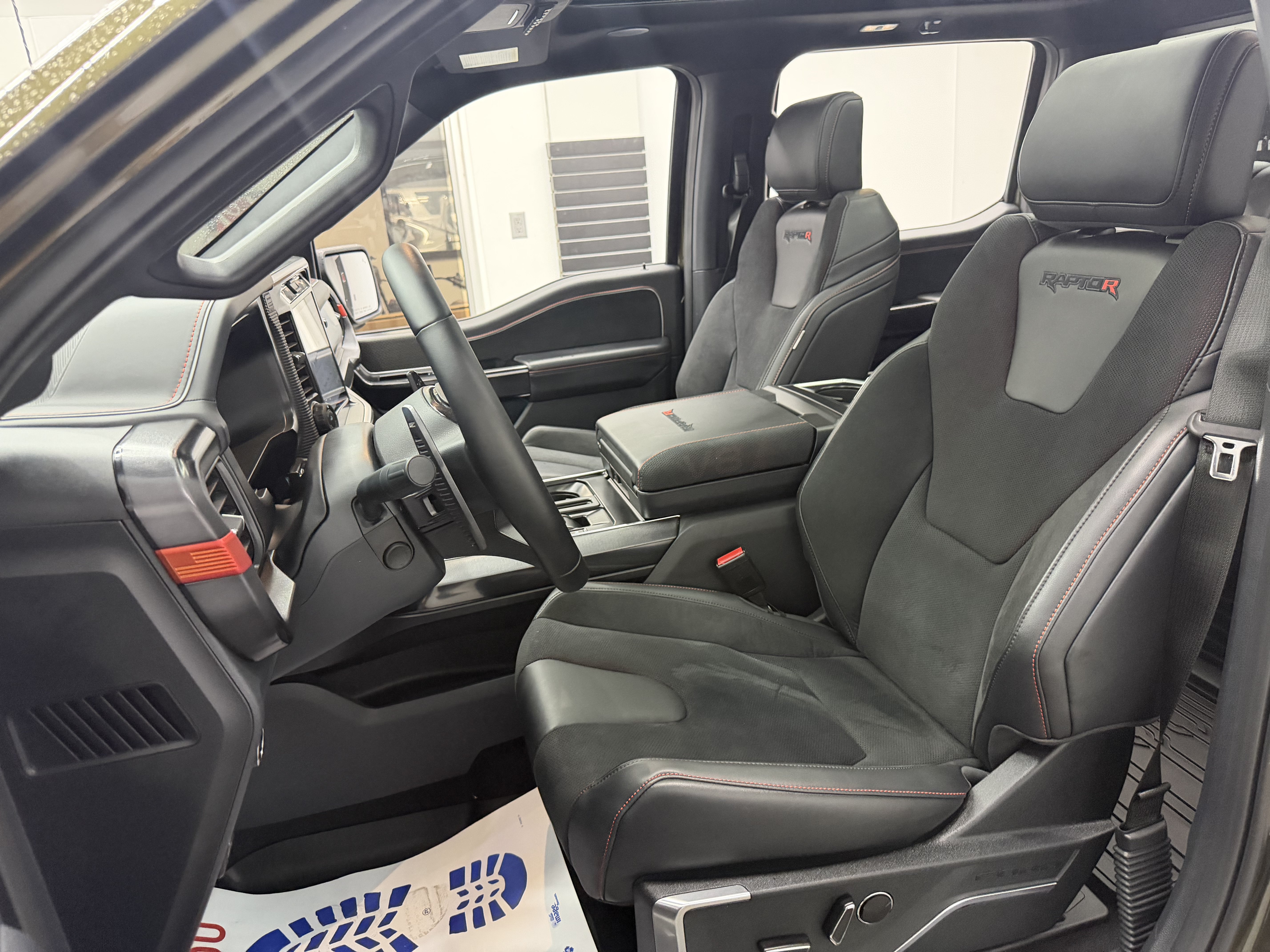 Used 2025 Ford F150 Raptor w/ Equipment Group 803A Raptor R AWD/4WD image 14