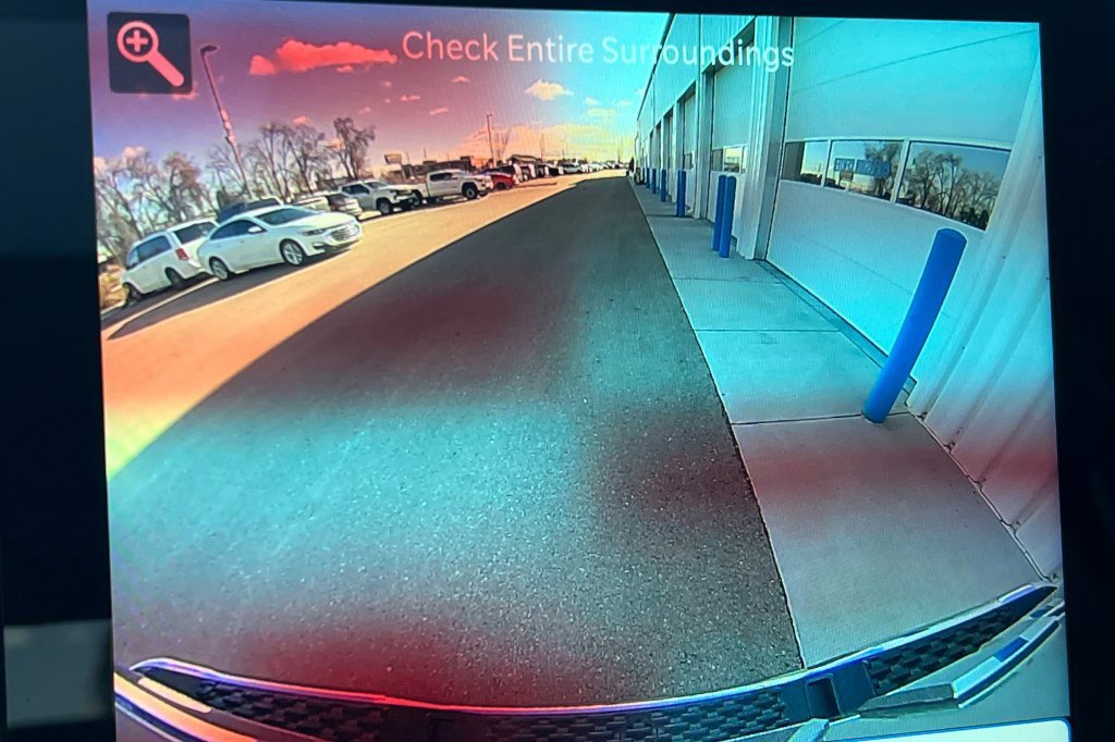 Used 2025 RAM 1500 Laramie image 16