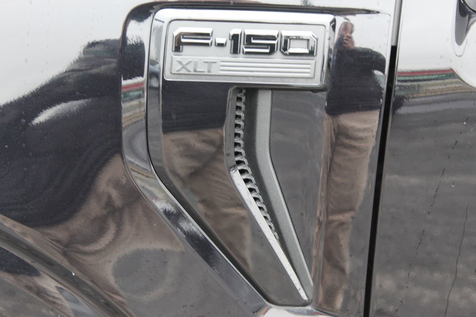 Used 2024 Ford F150 XLT w/ Equipment Group 302A MID image 3