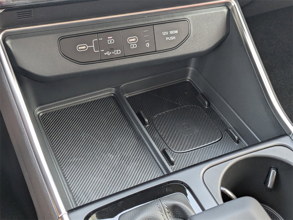 Used 2026 Kia Carnival SX image 28