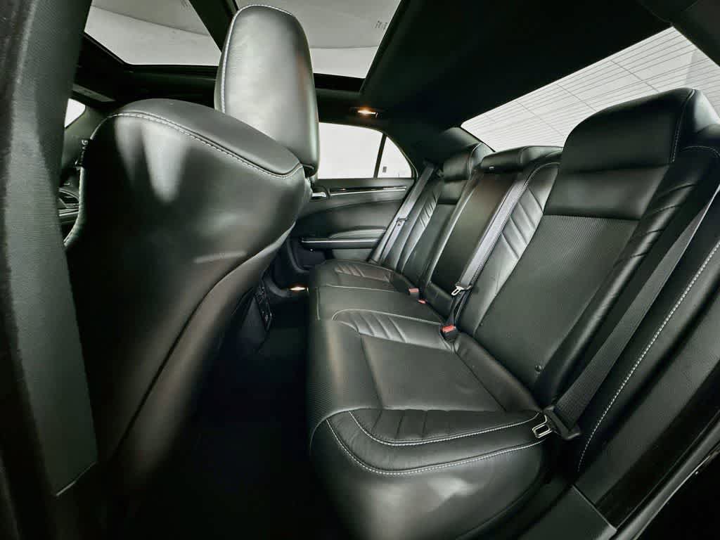 Used 2023 Chrysler 300 C RWD image 14