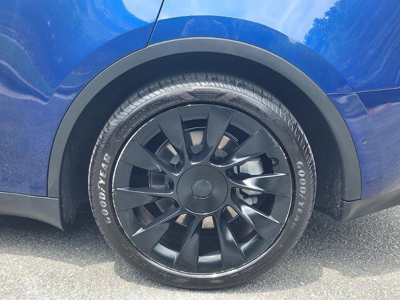 Used 2022 Tesla Model Y Long Range AWD/4WD image 19