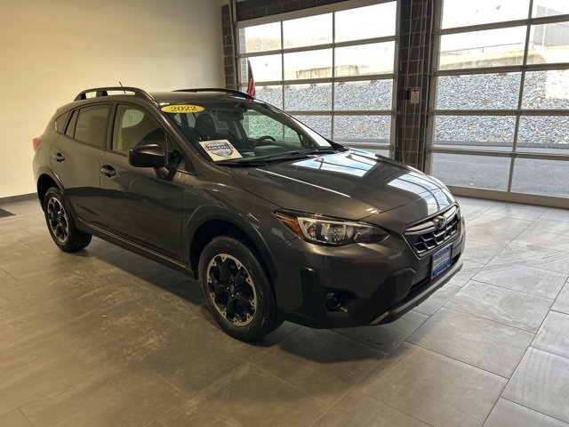 Used 2022 Subaru Crosstrek 2.0i image 2