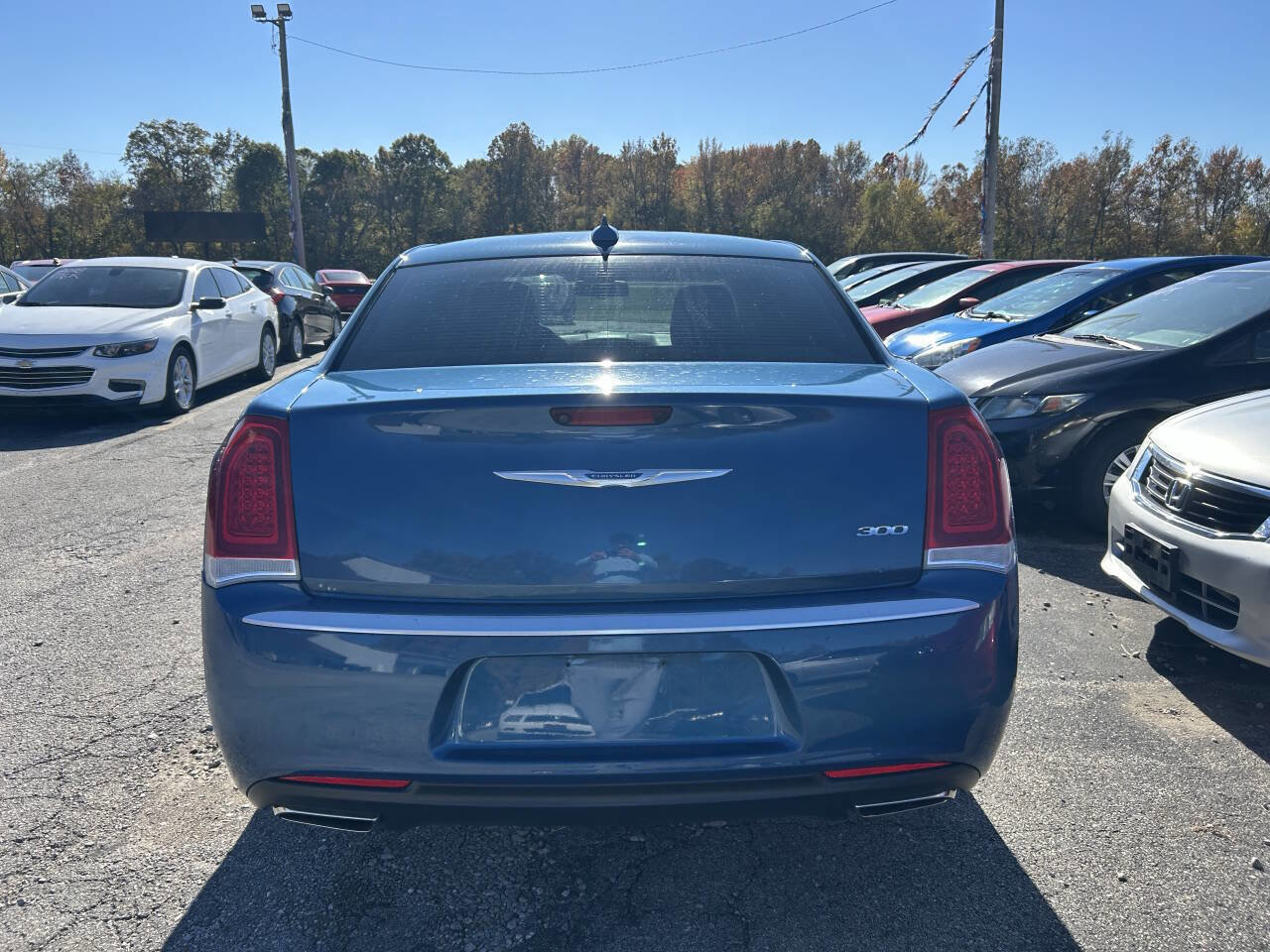Used 2020 Chrysler 300 Touring w/ Chrome Appearance Package image 13
