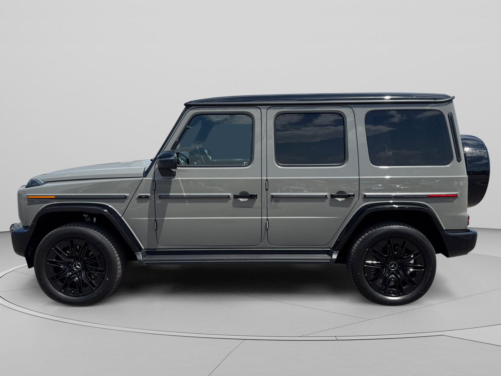 New 2026 Mercedes-Benz G 580 w/ EQ Technology image 2