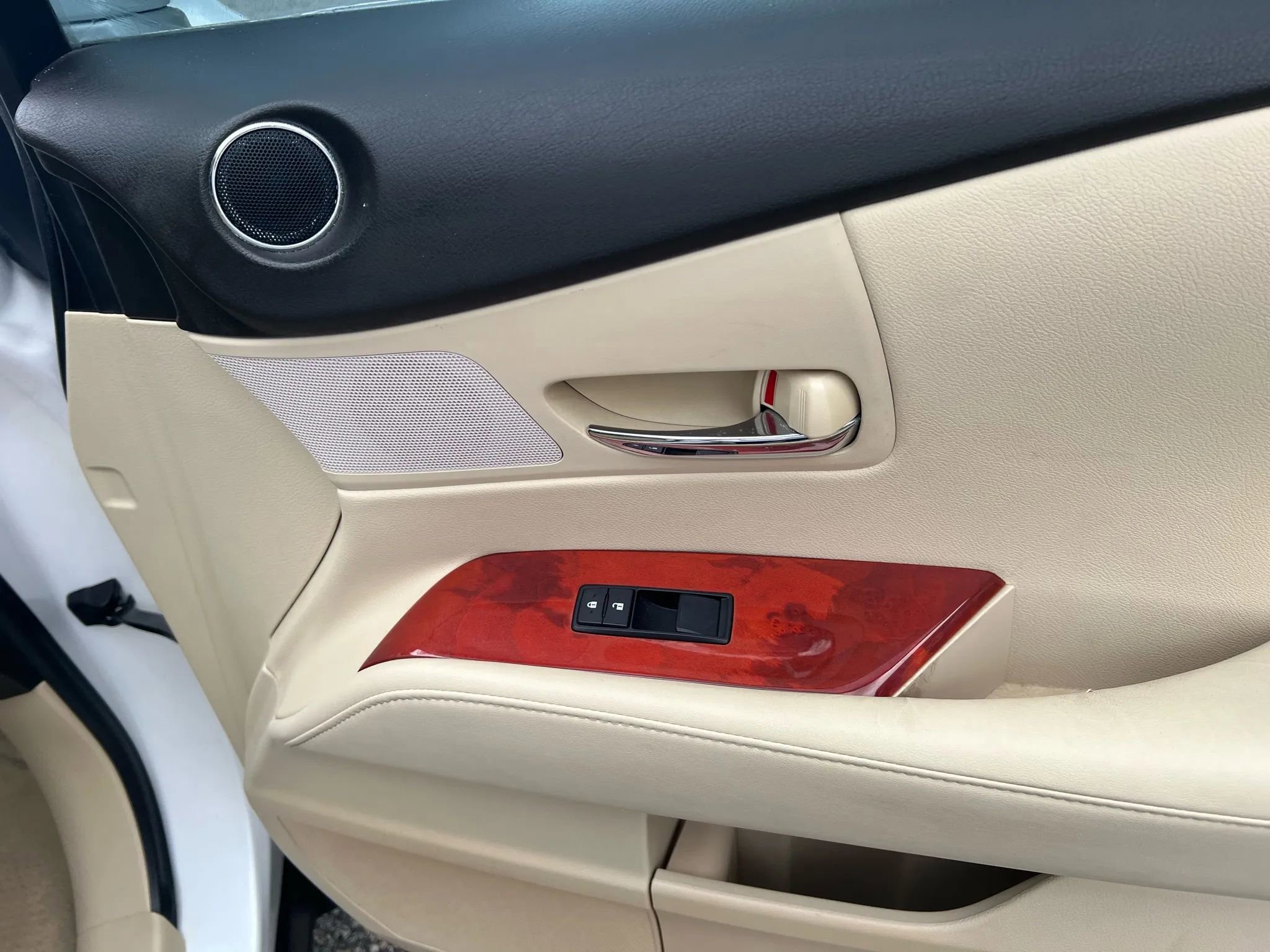 Used 2012 Lexus RX 350 FWD image 27