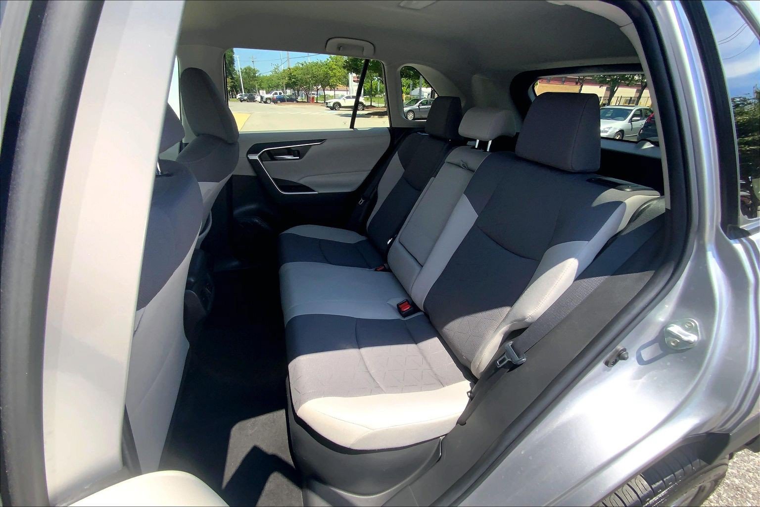 Used 2023 Toyota RAV4 XLE w/ XLE Grade Weather Package AWD/4WD image 31