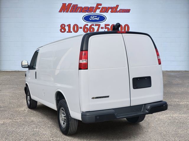 Used 2022 Chevrolet Express 2500 Work Van w/ Driver Convenience Package image 4