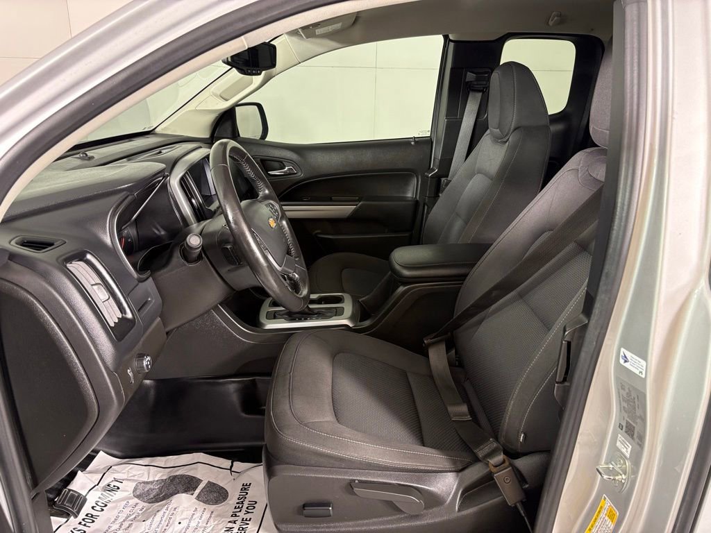 Used 2022 Chevrolet Colorado LT w/ Fleet Safety Package image 17