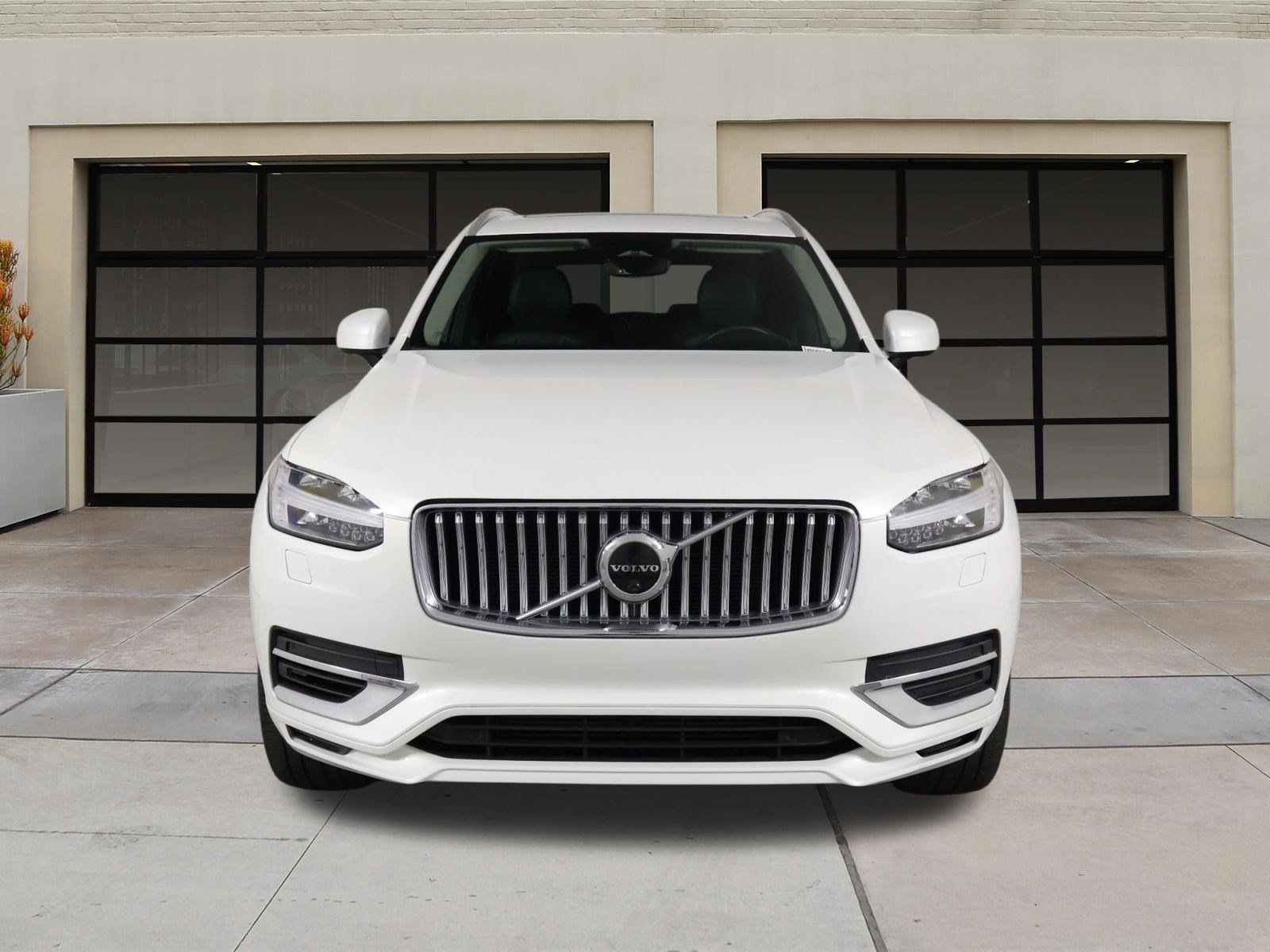 Certified 2023 Volvo XC90 T8 Ultimate AWD/4WD image 6