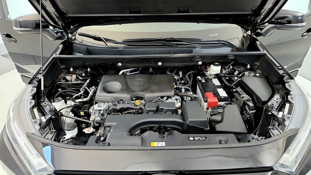 Certified 2025 Toyota RAV4 XLE AWD/4WD image 15