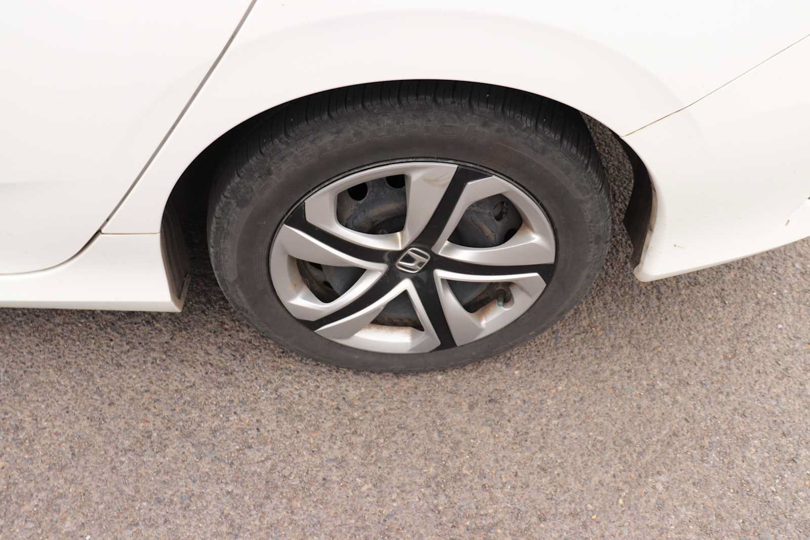 Used 2016 Honda Civic LX image 9