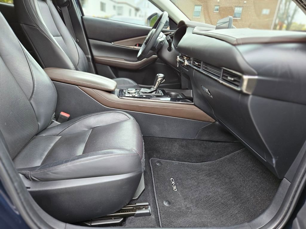Used 2021 MAZDA CX-30 2.5 Turbo w/ Premium Package image 10