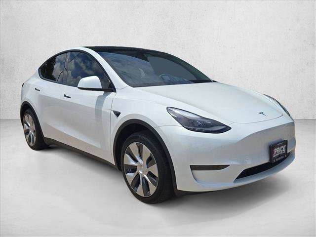 Used 2024 Tesla Model Y 2WD video 3