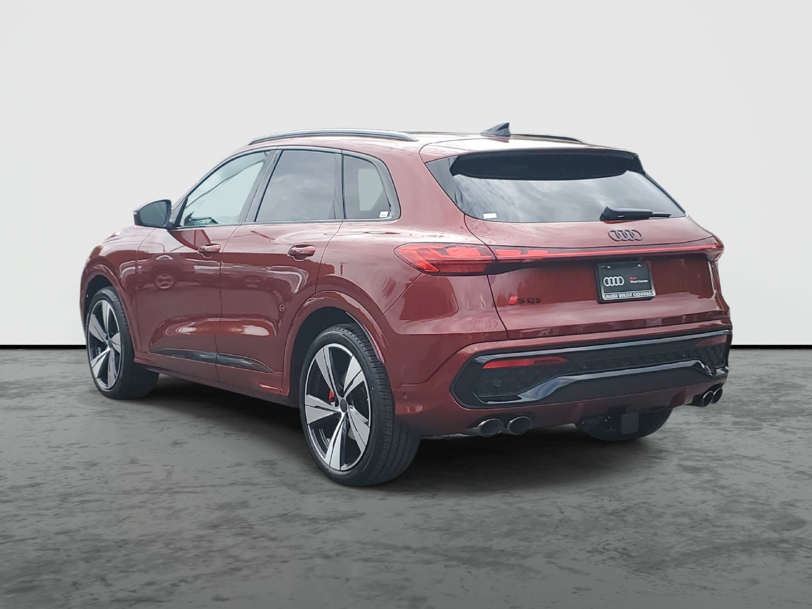 New 2026 Audi SQ5 Prestige AWD/4WD image 3