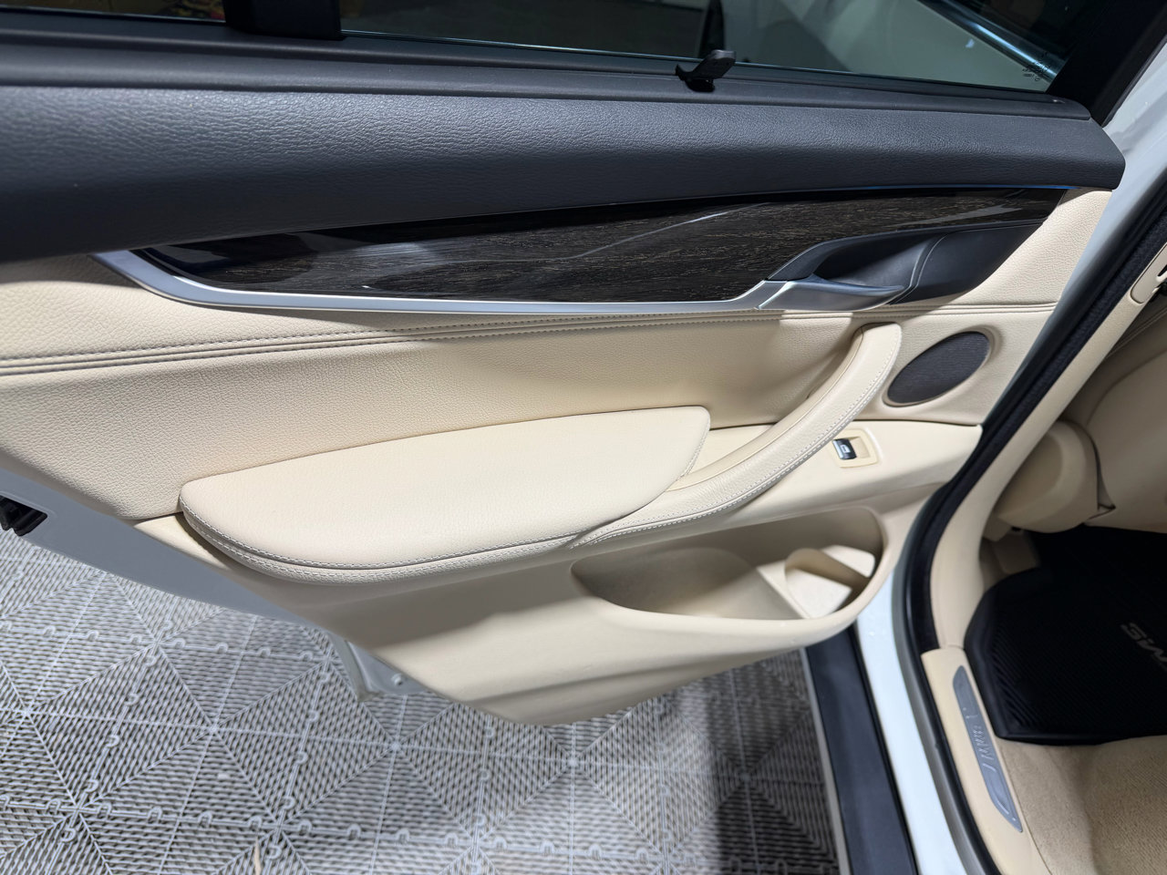 Used 2014 BMW X5 xDrive50i image 22