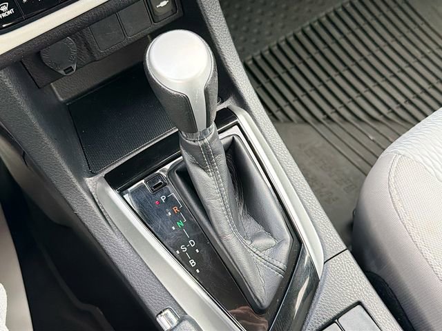 Used 2017 Toyota Corolla LE image 17