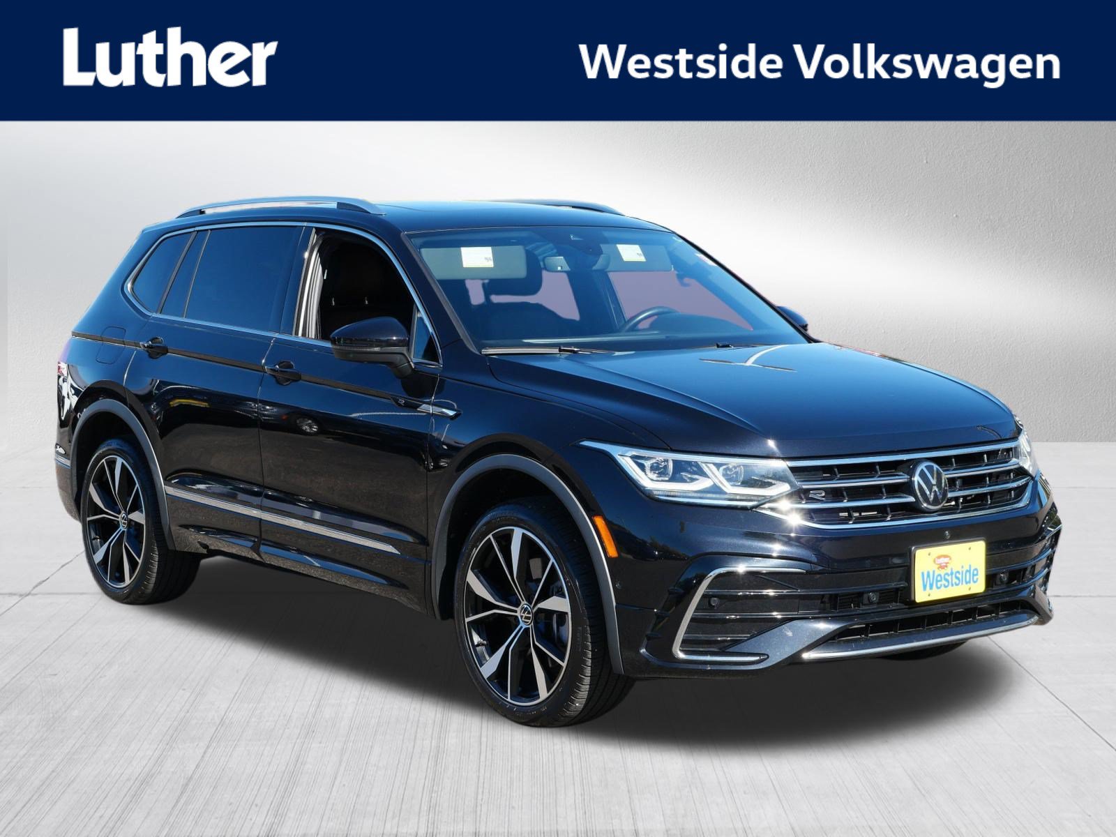 Certified 2024 Volkswagen Tiguan SEL R-Line AWD/4WD image 1