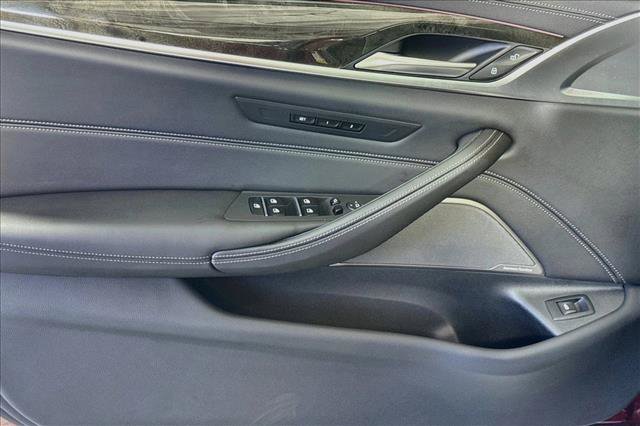 Used 2023 BMW 540i w/ Premium Package RWD image 17