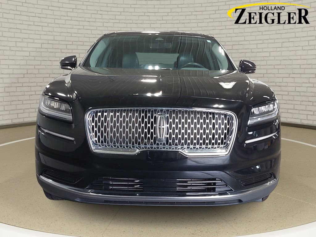 Used 2022 Lincoln Nautilus Reserve image 2