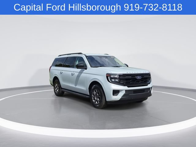 Used 2025 Ford Expedition Max Active RWD image 2