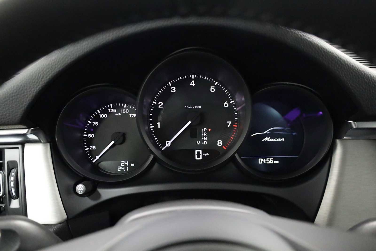New 2026 Porsche Macan image 24