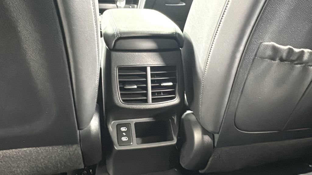 New 2026 Kia Seltos SX image 37