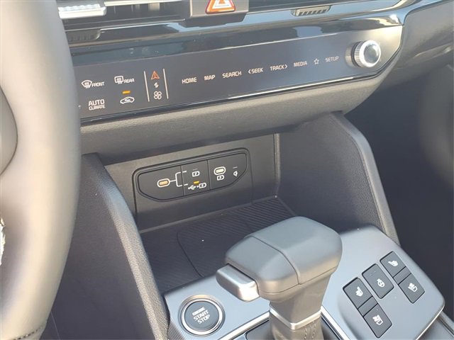New 2026 Kia Sportage SX image 10