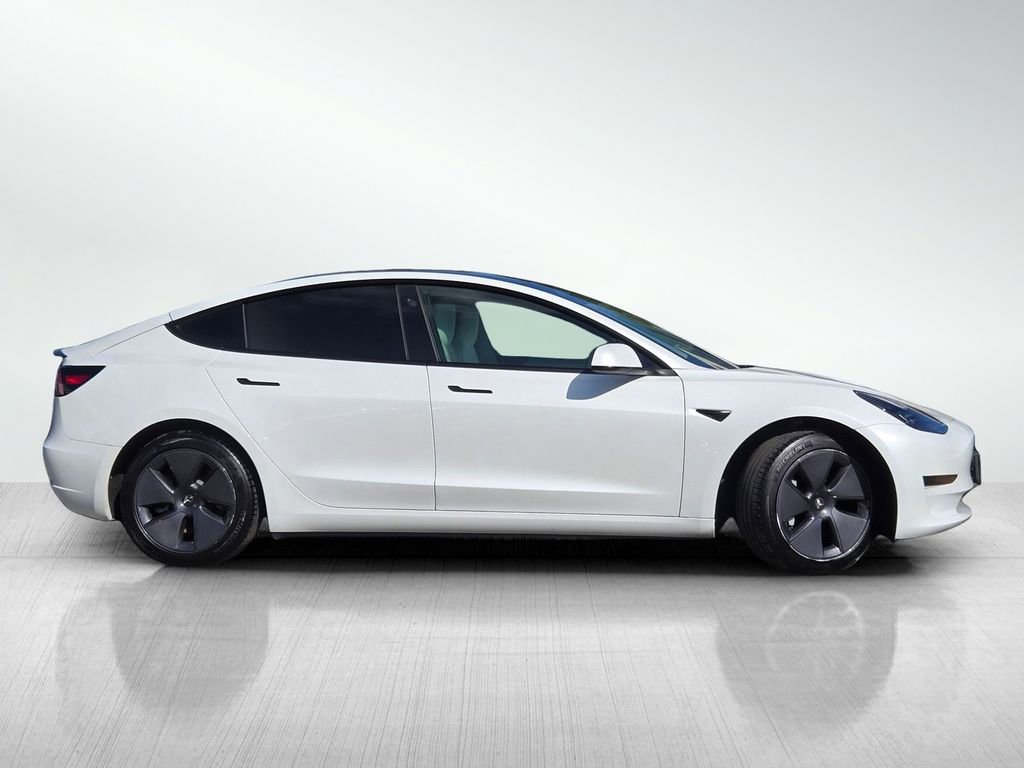 Used 2022 Tesla Model 3 Long Range AWD/4WD image 3