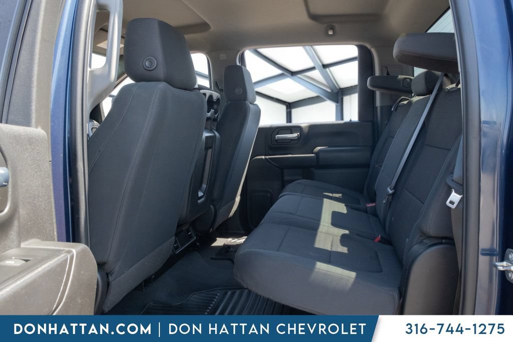 Used 2022 Chevrolet Silverado 2500 Custom w/ Custom Value Package AWD/4WD image 10