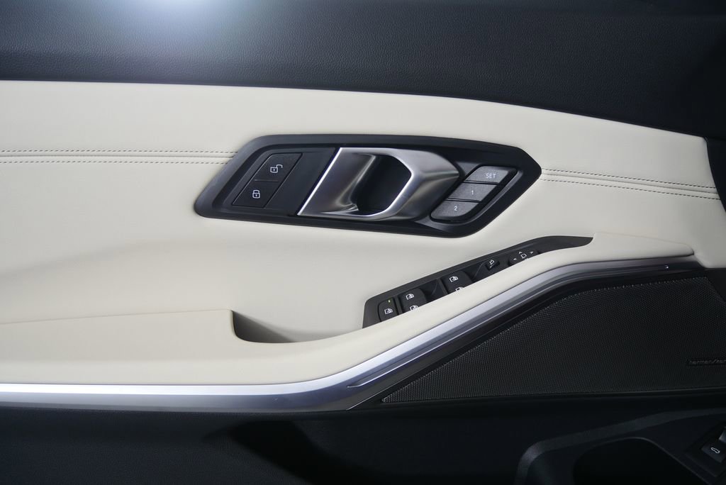 New 2026 BMW M340i xDrive w/ Premium Package image 9