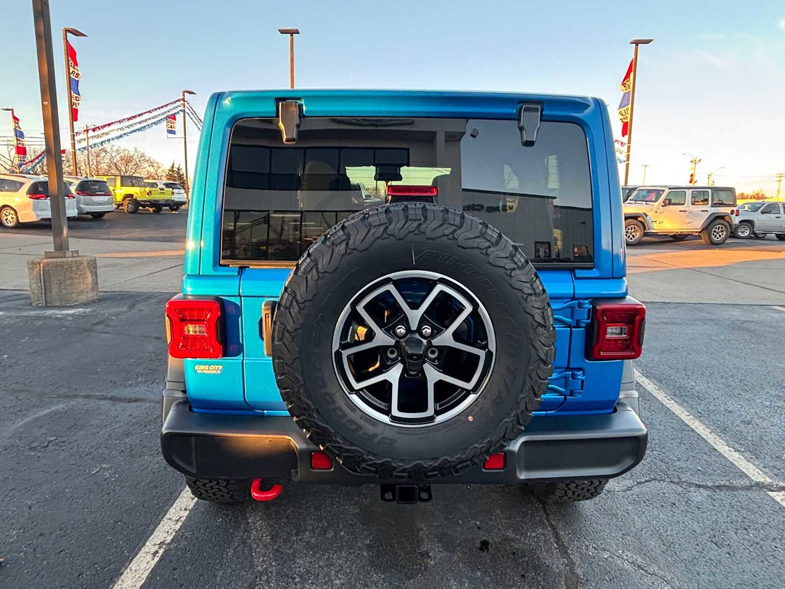 Used 2024 Jeep Wrangler Unlimited Rubicon image 5